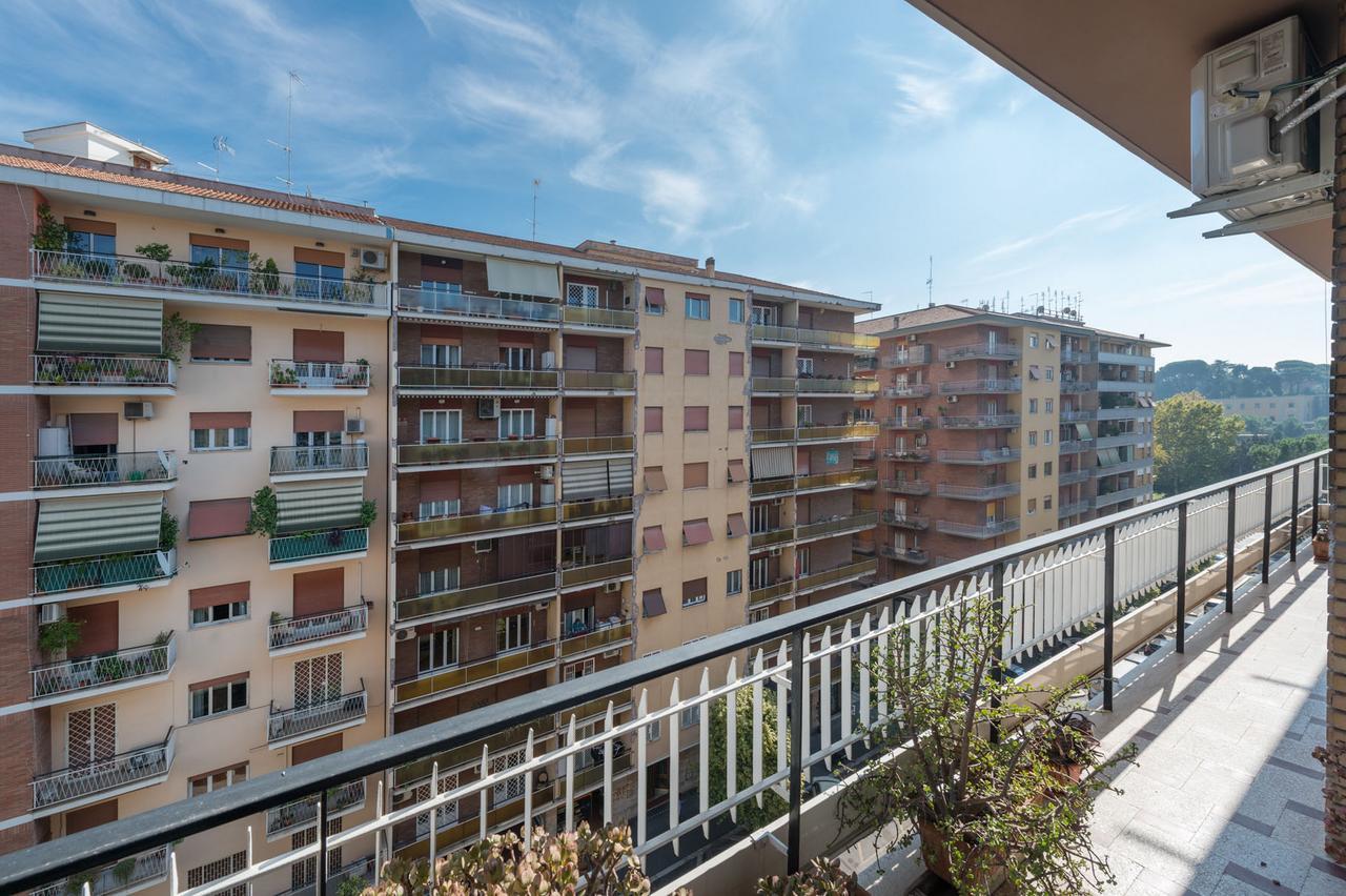 Apartment Costanza In Рим Екстериор снимка