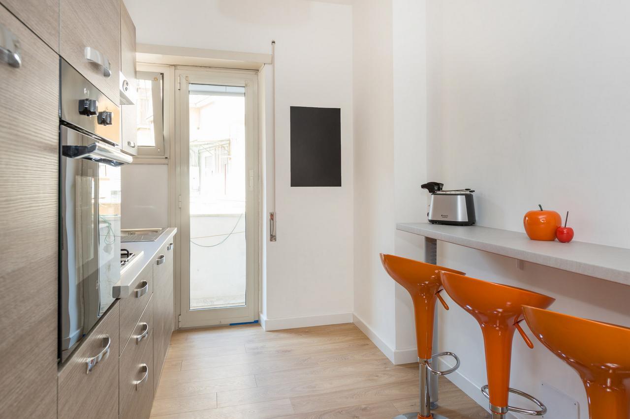 Apartment Costanza In Рим Екстериор снимка